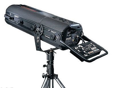 Scheinwerfer Verfolger Sagitter Tracer 2, 1200W MSR, DMX inkl. Stativ